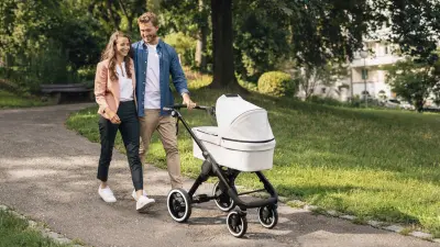 Bosch tuo lastenvaunuihin älykkään sähköisen voimansiirron 